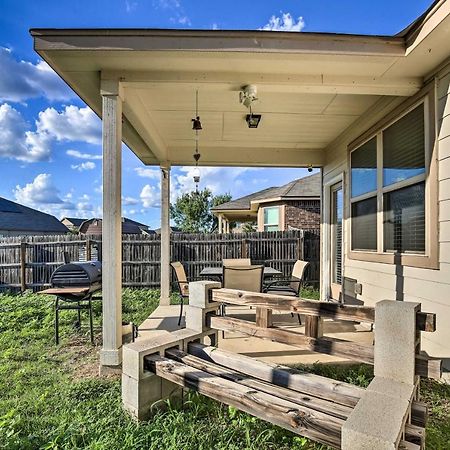 San Antonio Home With Yard About 8 Mi To Lackland! المظهر الخارجي الصورة