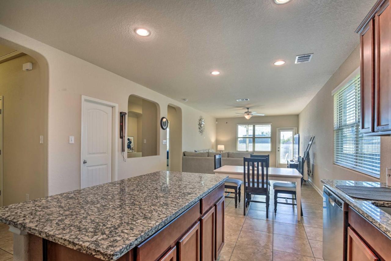 San Antonio Home With Yard About 8 Mi To Lackland! المظهر الخارجي الصورة
