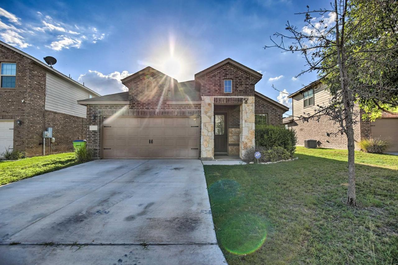 San Antonio Home With Yard About 8 Mi To Lackland! المظهر الخارجي الصورة
