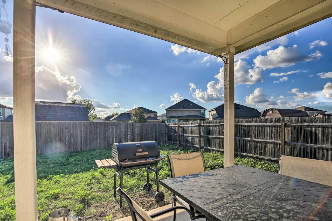 San Antonio Home With Yard About 8 Mi To Lackland! المظهر الخارجي الصورة