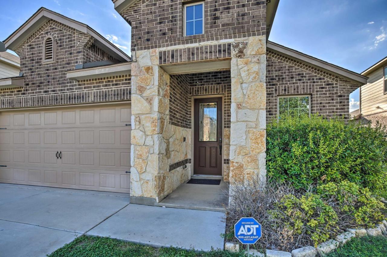 San Antonio Home With Yard About 8 Mi To Lackland! المظهر الخارجي الصورة